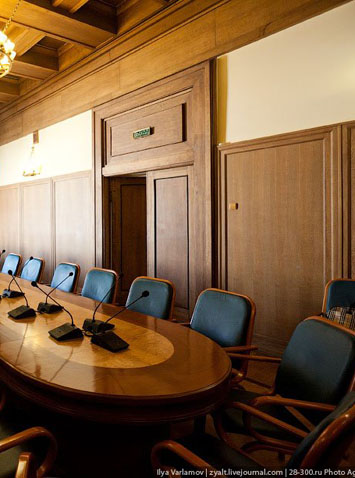 станция Пушкинская стихи и метро